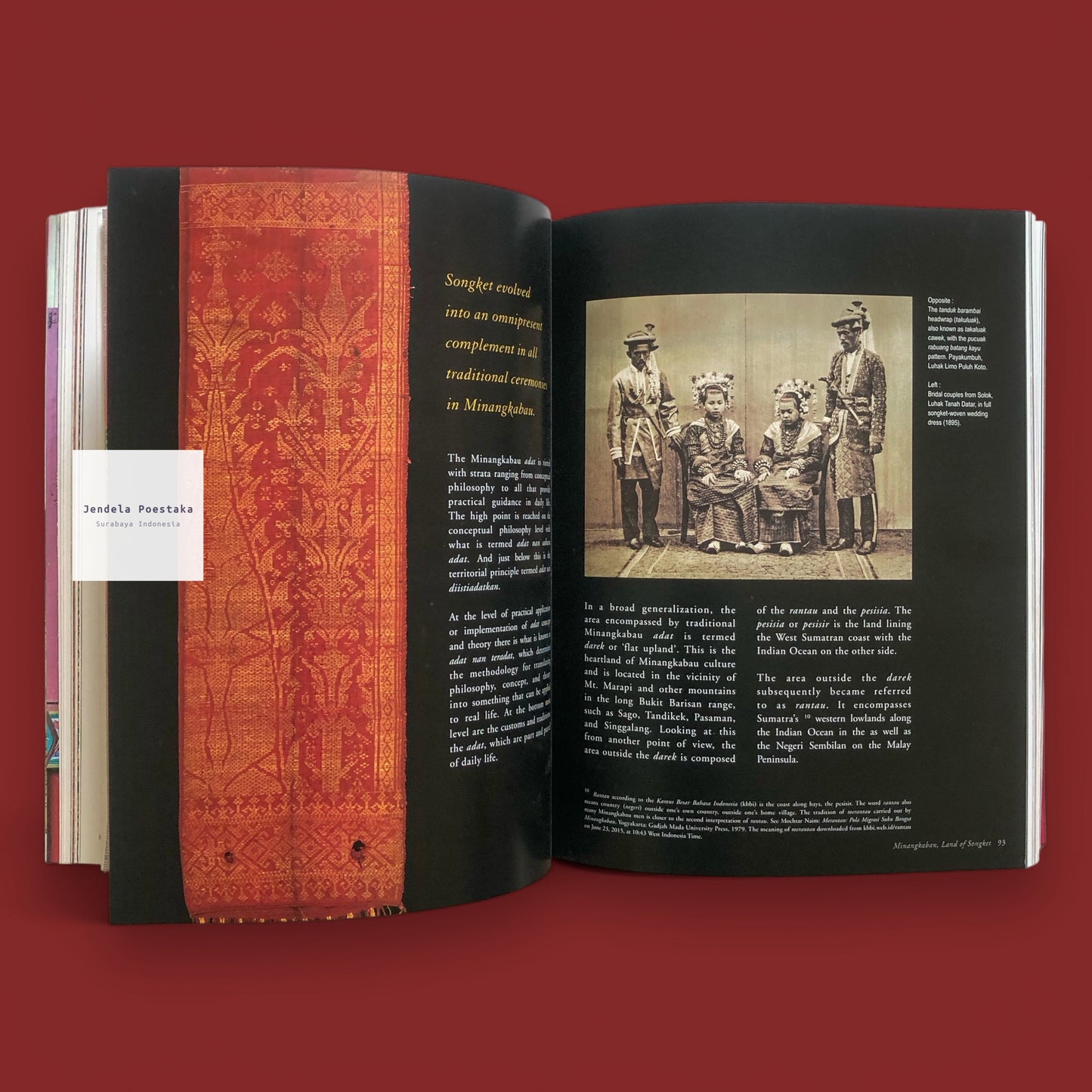 The Songket of Minangkabau: Raising Hidden Threads