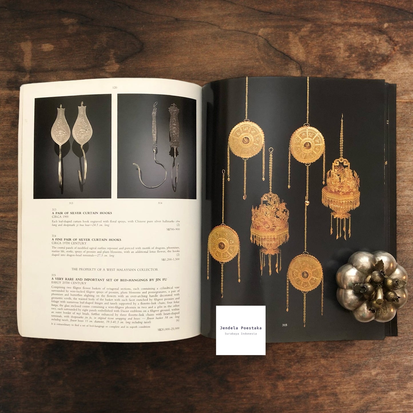 Christie’s Singapore: Straits Chinese Ceramics, Gold & Silver. Saturday 25 March 1995