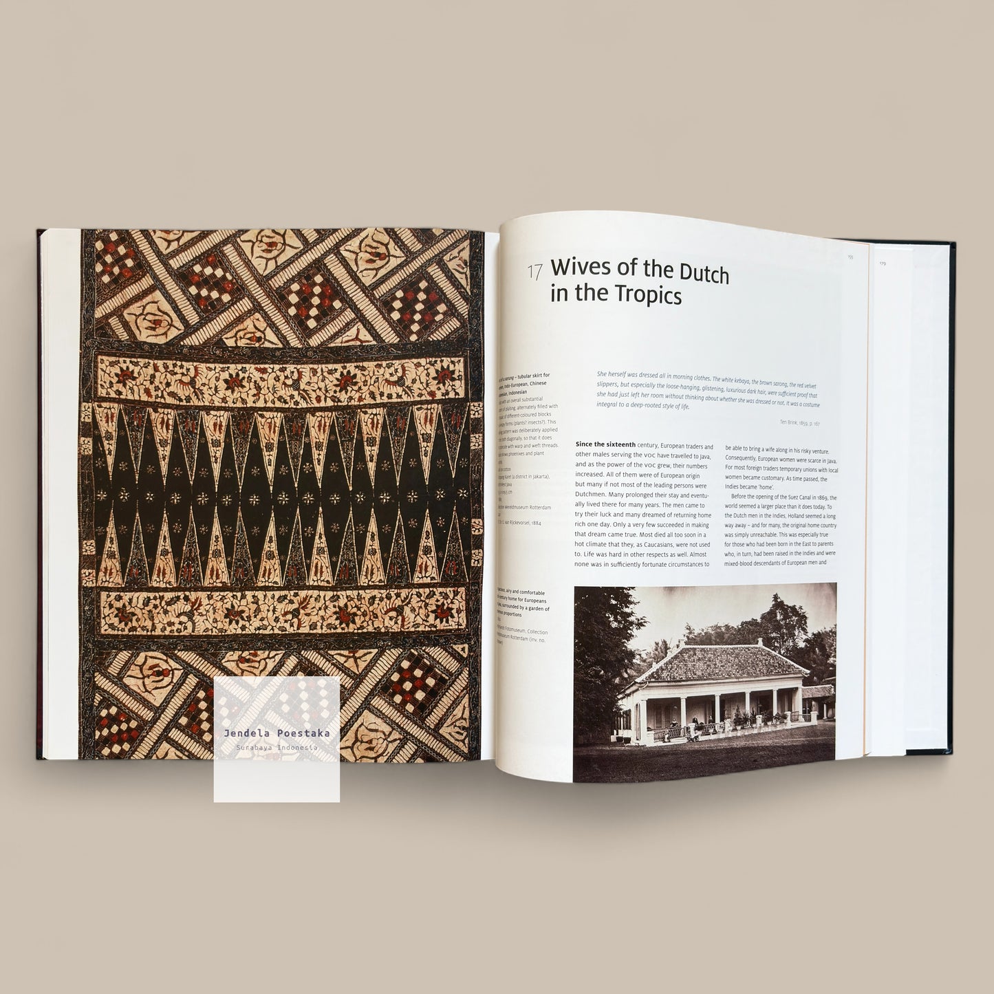 Flowers from Universe: Textiles of Java