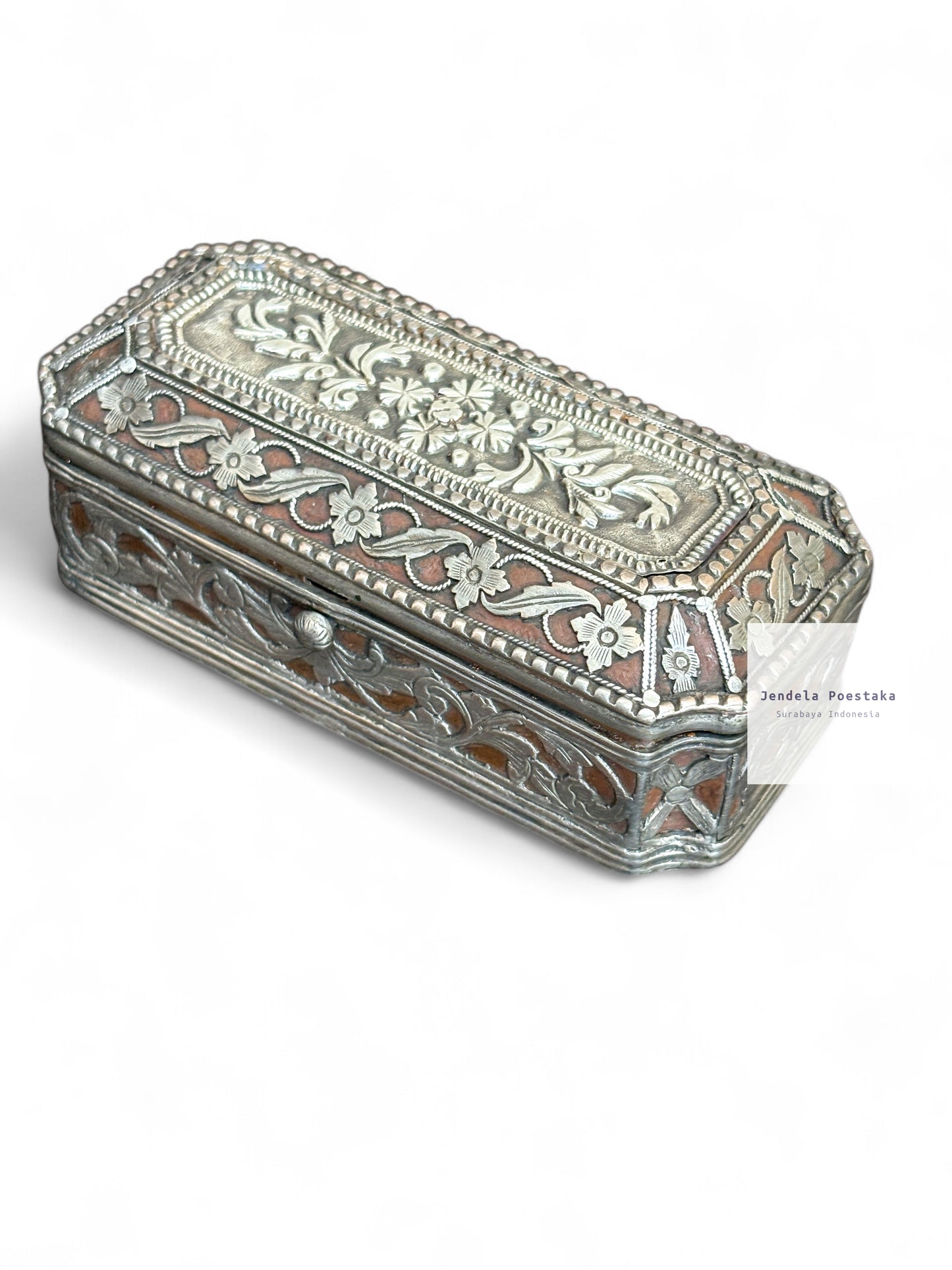 Antique Silver Betel and Tobacco Box – 19th Century South Sulawesi