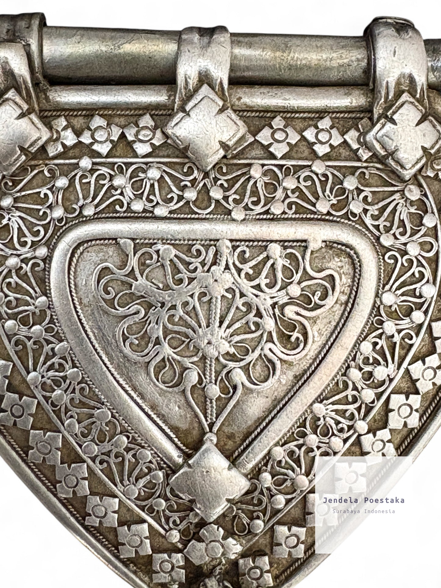 Antique Silver Modesty Plate (Caping) – 19th Century South Sulawesi