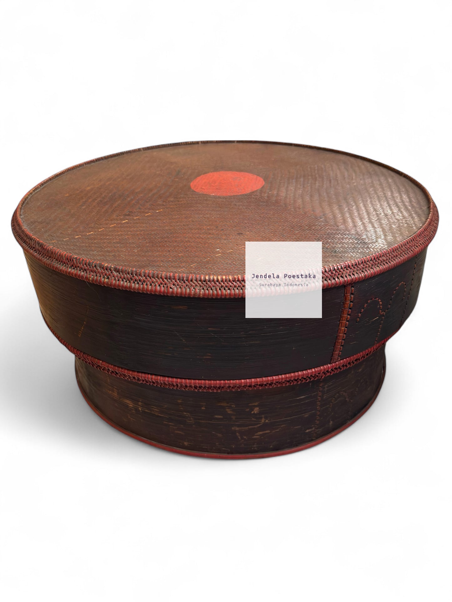 Antique Handwoven Bamboo Tenong (Late 19th–Early 20th Century)
Java, Indonesia | Made for the Peranakan Chinese Market