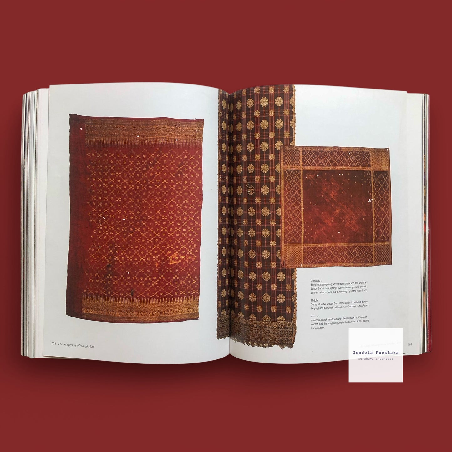 The Songket of Minangkabau: Raising Hidden Threads