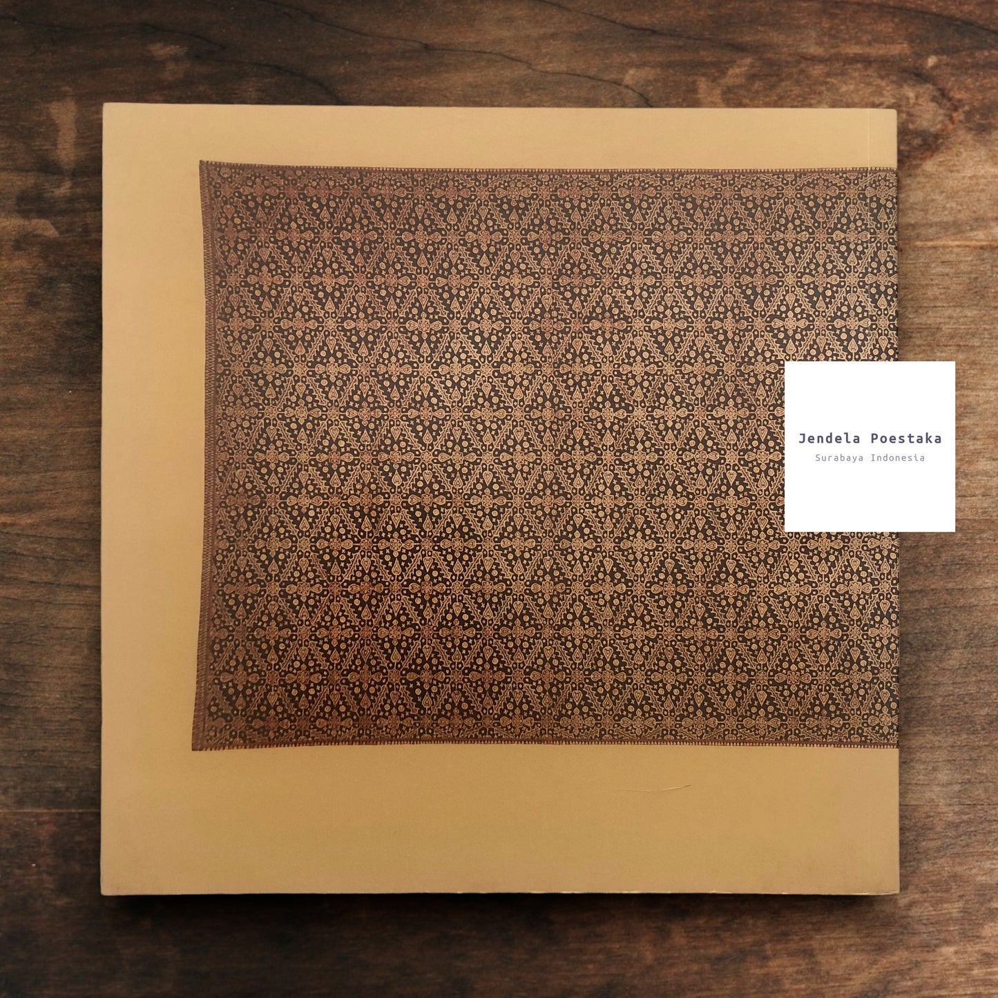 Mengungkap Pola Nitik Dalam Wastra Batik