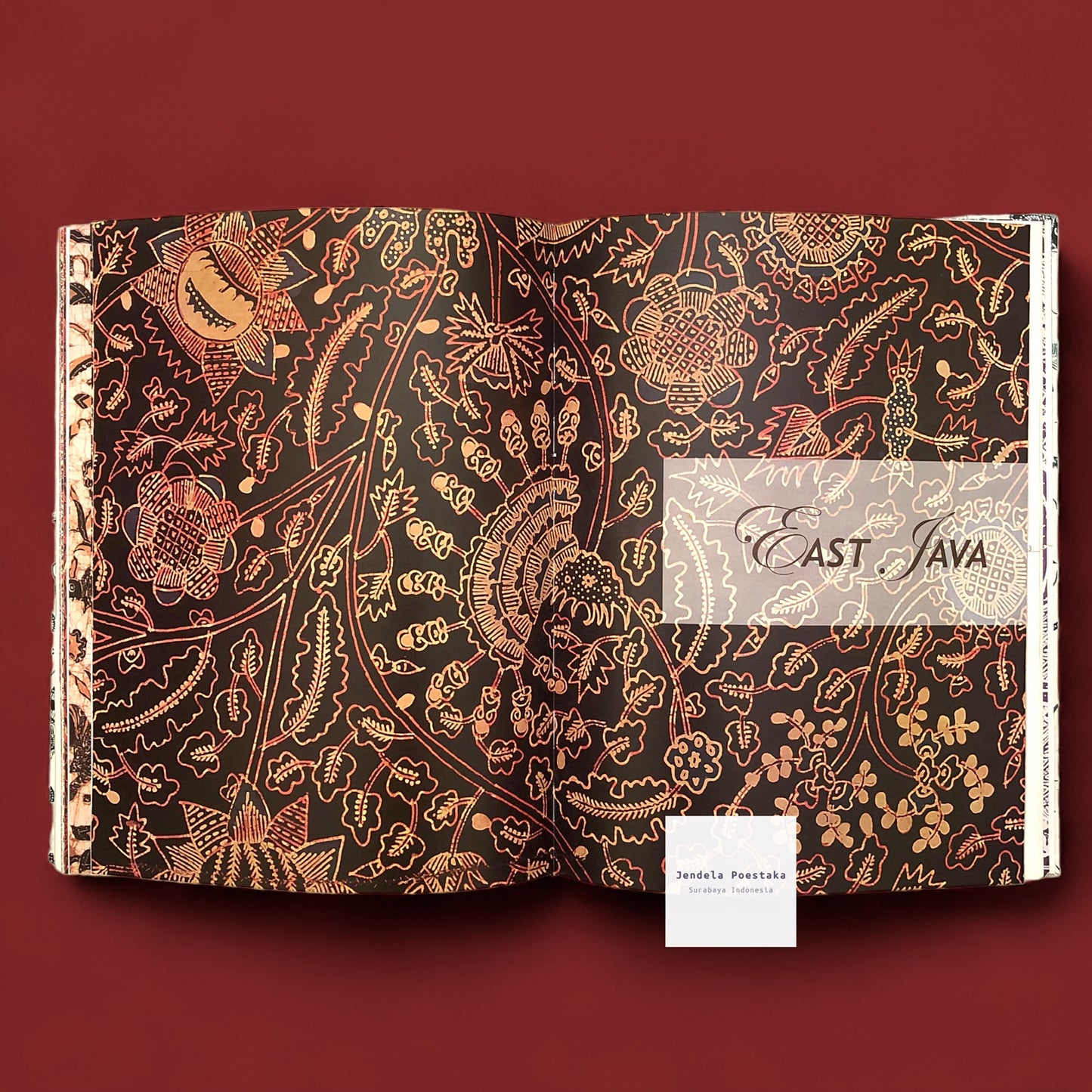 The 20th Century Batik Masterpieces: Tumbu Ramelan Collection