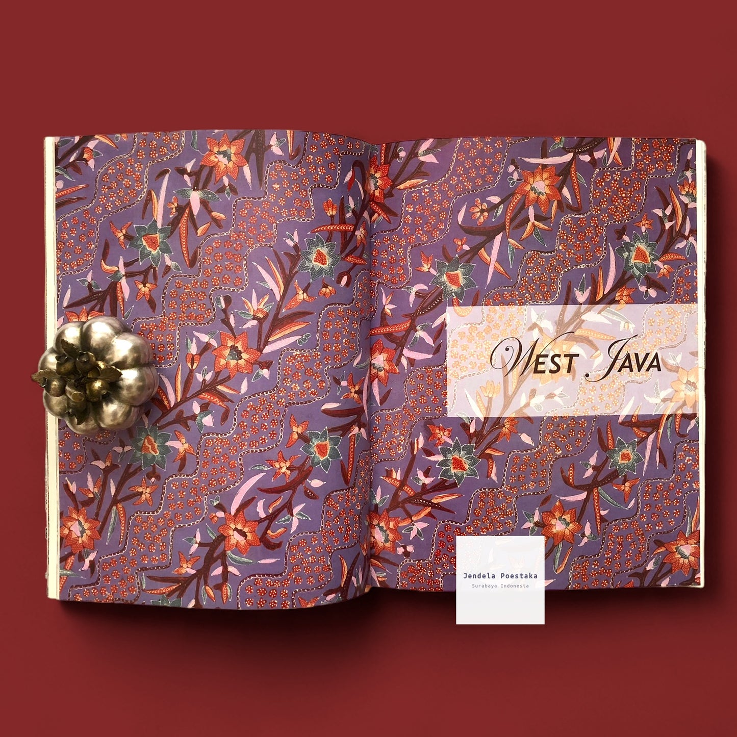 The 20th Century Batik Masterpieces: Tumbu Ramelan Collection
