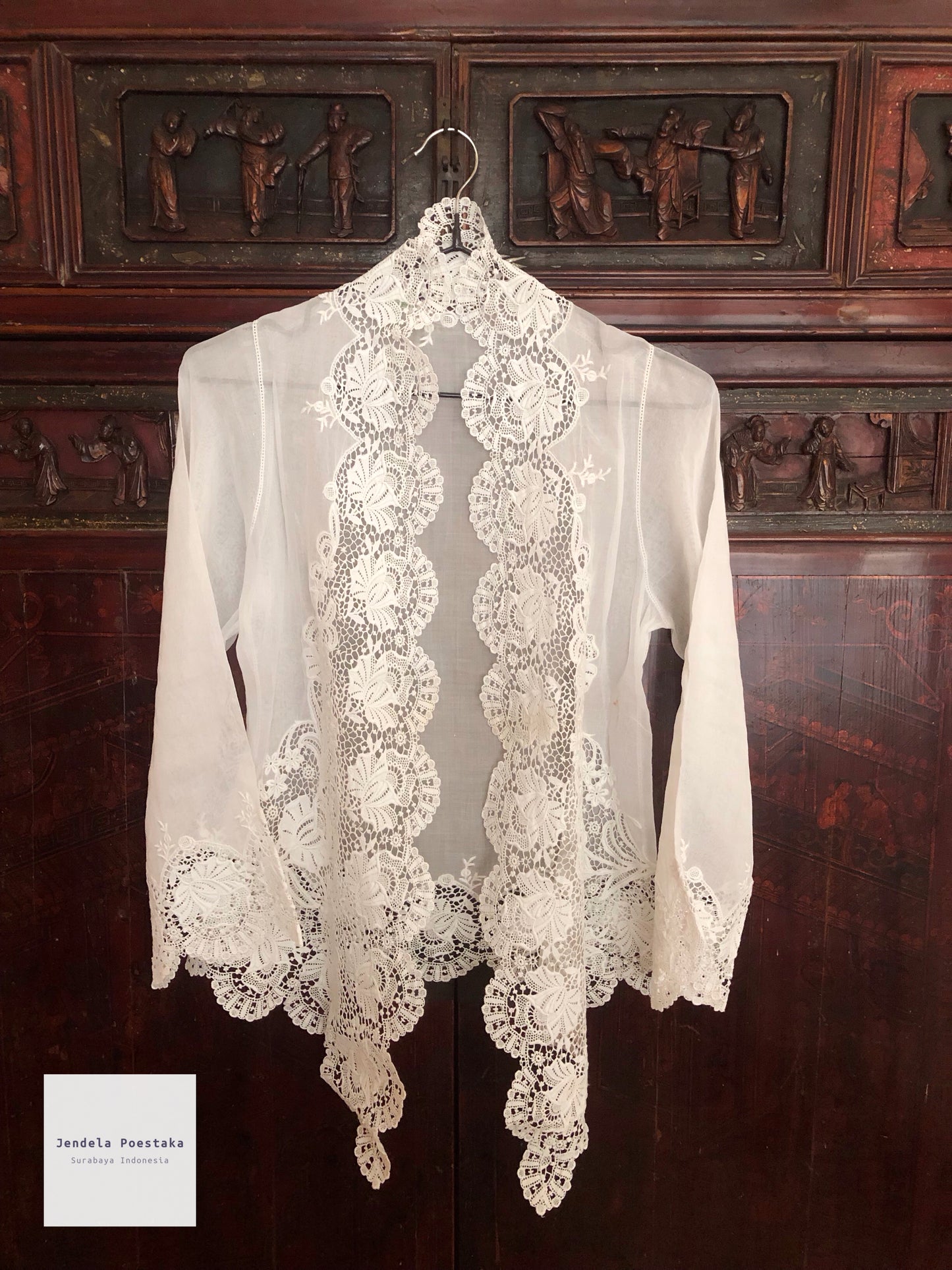 Vintage White Lace Kebaya from Djogja, Circa 1940s