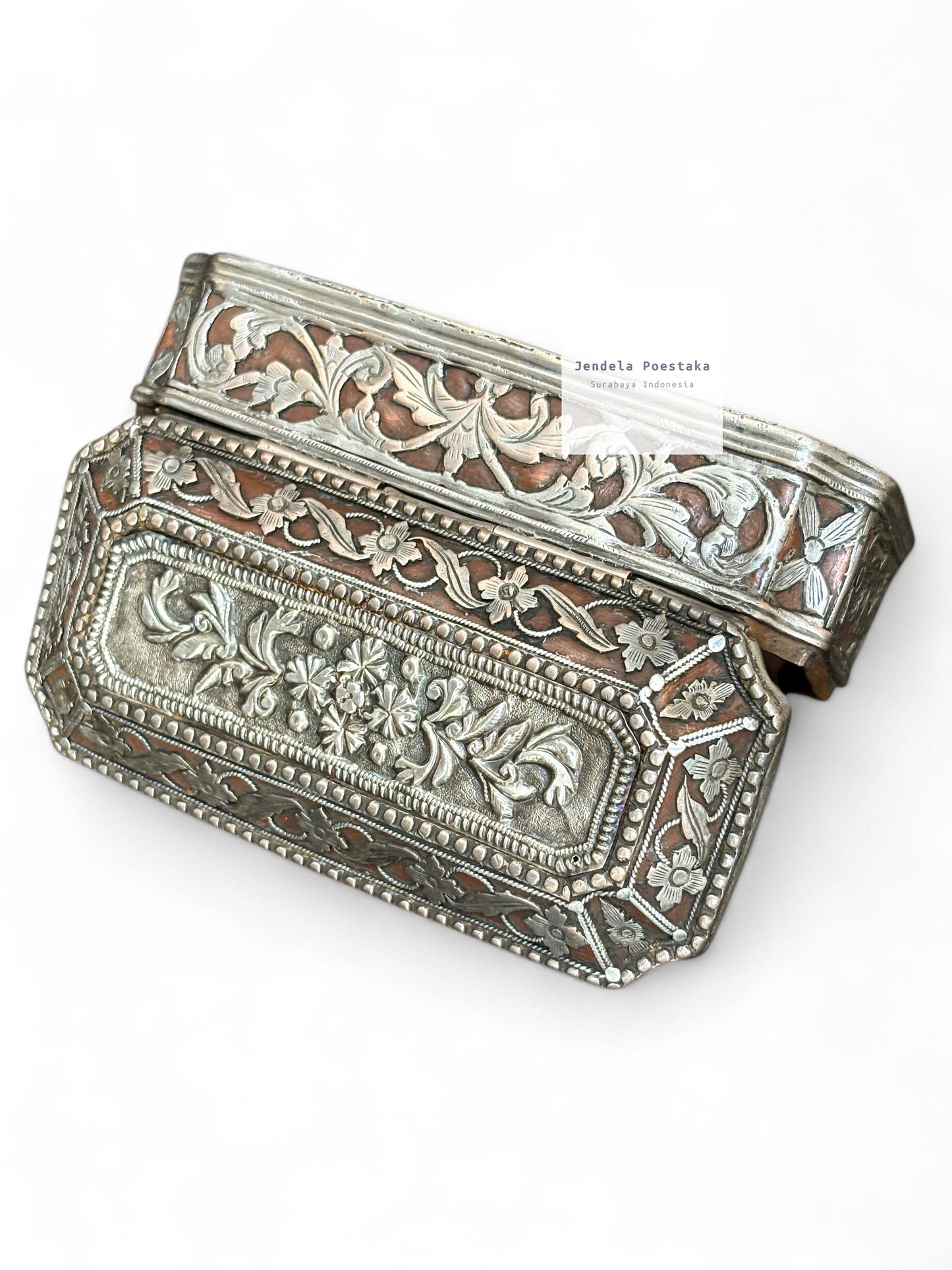 Antique Silver Betel and Tobacco Box – 19th Century South Sulawesi