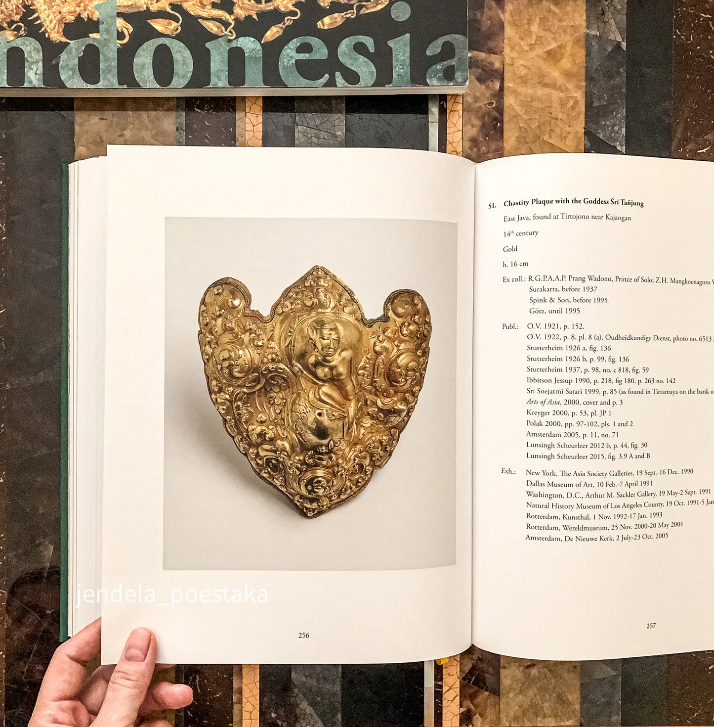 Ancient Indonesian Gold of the Central and Eastern Javanese Periods( 750 - 1550)